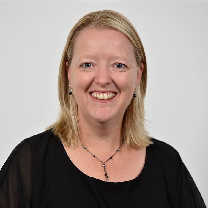 staff-bronwyn Our team 3